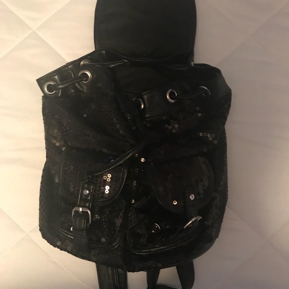 Mini black sequin backpack - Picture 2 of 3